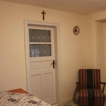 Kinga Vendeghaz Apartment *
